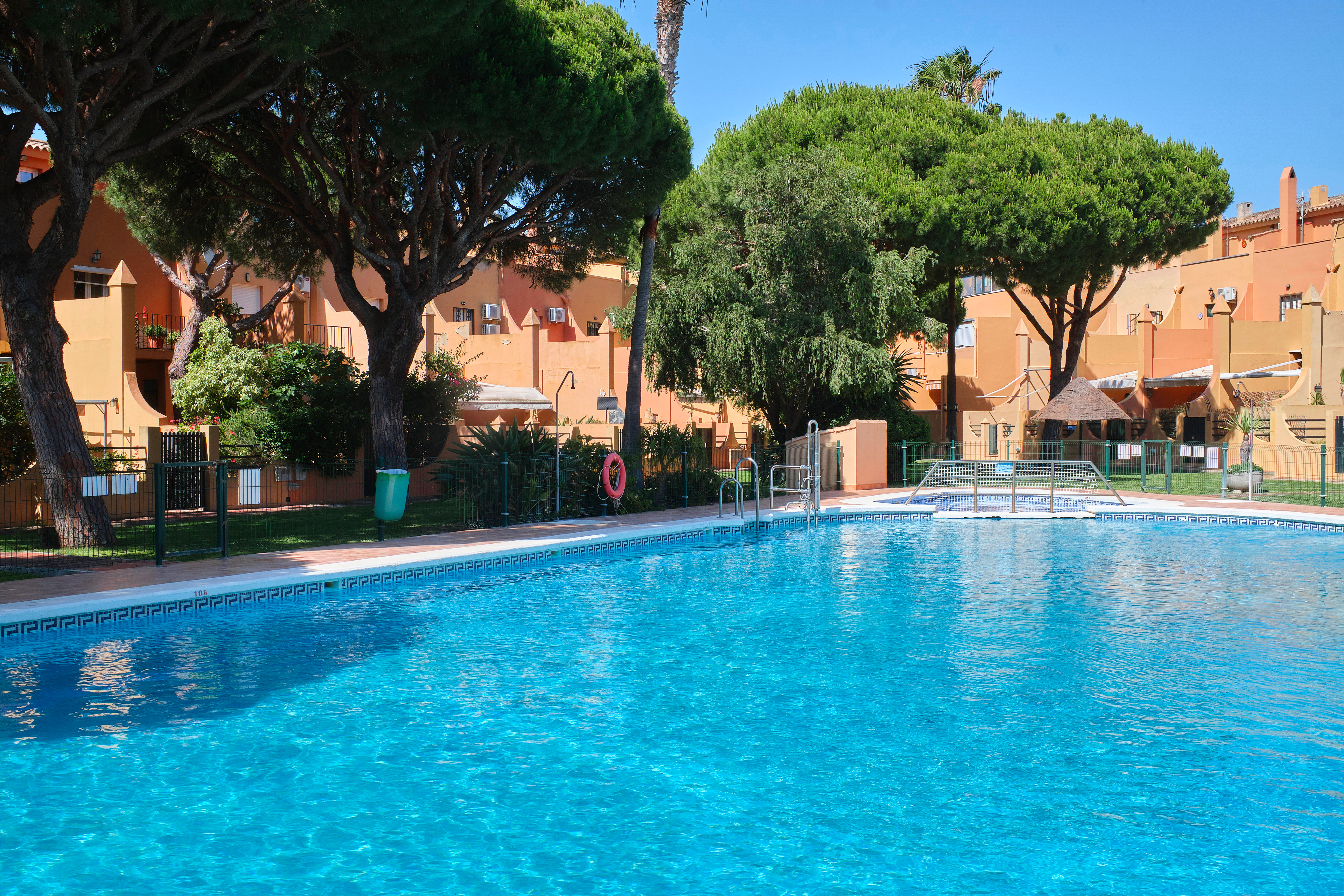 Piscina comunitaria